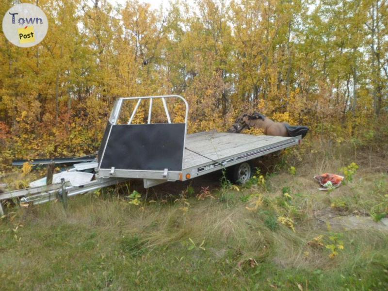 Photo of skidoo Trailer