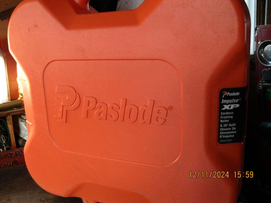 Photo of Paslode 30 degree framing nailer