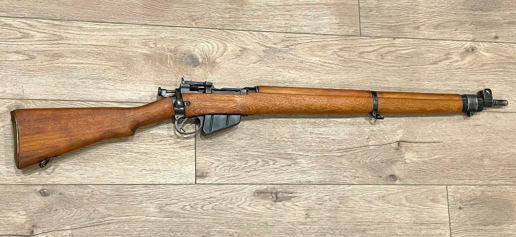 Photo of 1942 No4 MK1* Lee Enfield made by Savage (USA)