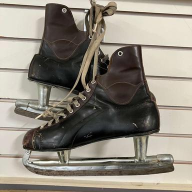 Photo of Ice Skates Used Men's Size 10.5 - 2