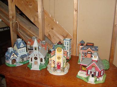 Photo of Partylite Tealight Village (Christmas Houses) - 1