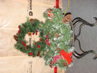 Photo of Christmas Wreaths and Garlands - 1