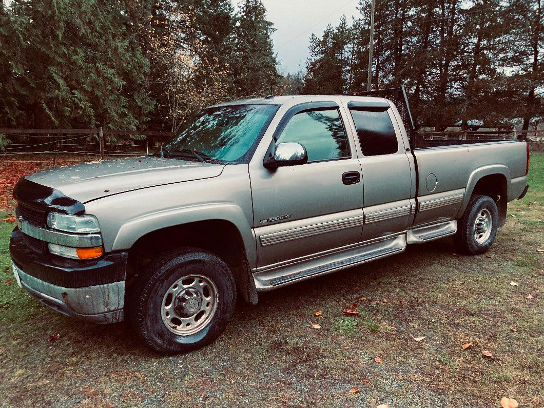 Photo of 2002 Chevrolet Silverado extended cab LT 2500 2WD V8 224,000 km