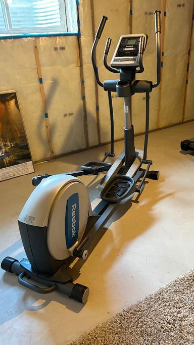 Photo of Reebok Rl 6.0 Elliptical / Arc Trainer - 2