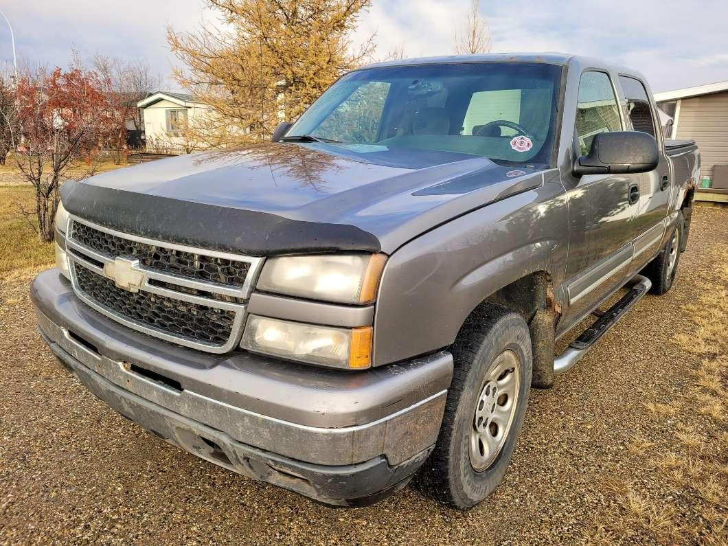 Photo of 2006 Chevy Silverado 4wd