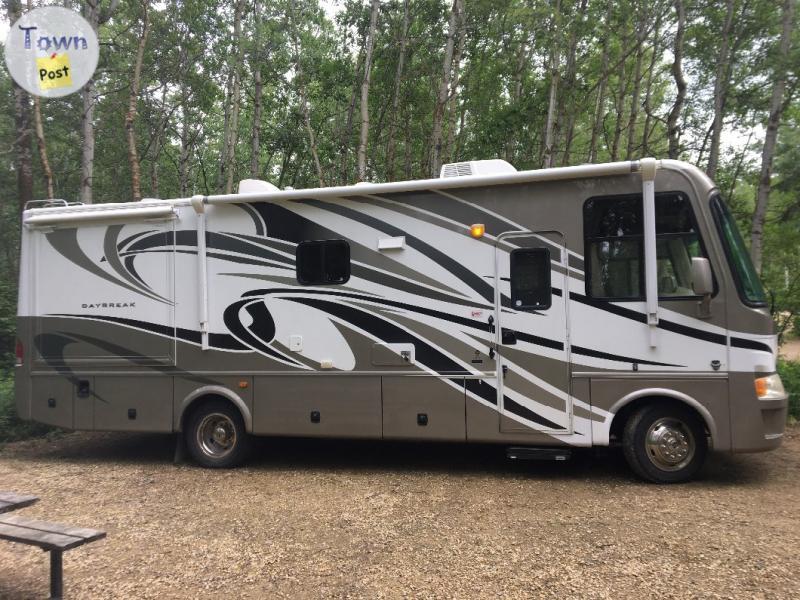 Photo of 30’ Class A Thor Dameon Daybreak 27PD Motorhome for sale