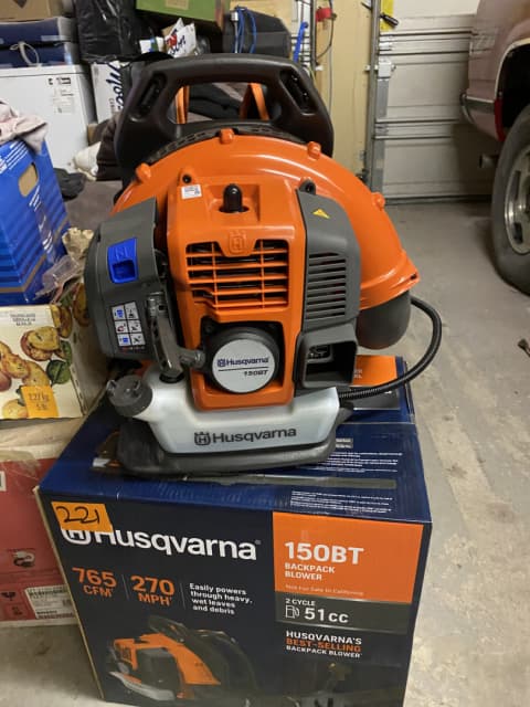 Photo of Leaf blower an weedwacker 