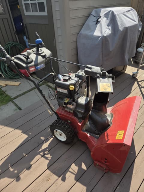Photo of Toro 726CE Snowblower.  *Like new*