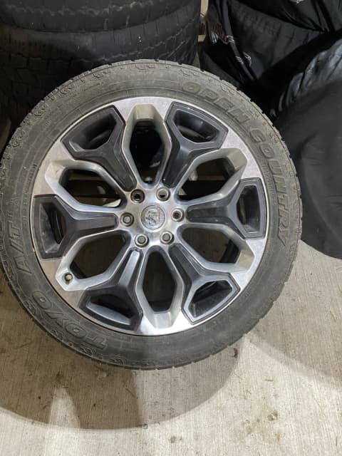 Photo of 22 inch Dodge Rims for sale