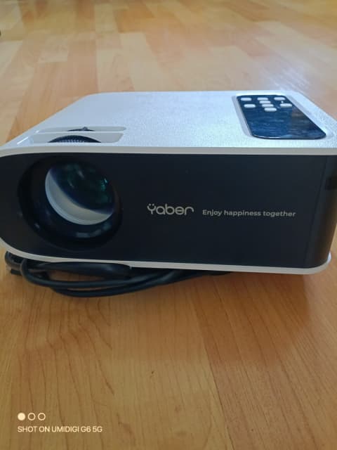 Photo of Yaber Projector