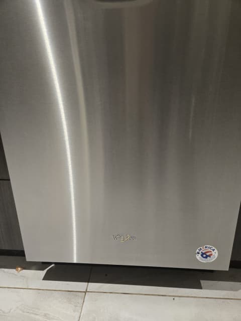 Électroménagers Whirlpool – Réfrigérateur, Four à convection, Lave-vaisselle (comme neufs) - 1 - 1740086080178_20250219_174141