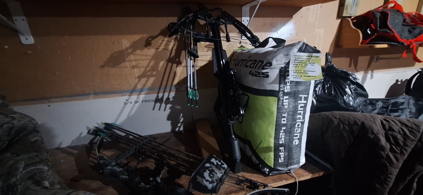 Photo of Cross Bow and Compound Bow