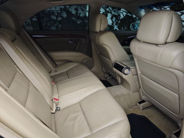2006 Acura RL V-6, 1 Owner, low km, great shape  - 12 - 1743401215321_1000036187