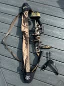 Photo of Diamond Compound Bow (70lb draw) w/ sling and trigger