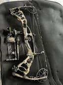 Photo of Hoyt rx4 bow kuiu verde camo