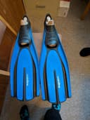 Photo of Mares Avanti Tre Full Foot Dive Fins - Blue