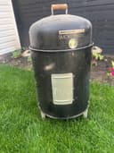 Photo of Brinkman smoker and bbq