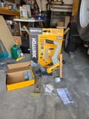 Photo of BOSTITCH Flooring Nailer, 2-in-1 (BTFP12569)& floor jack