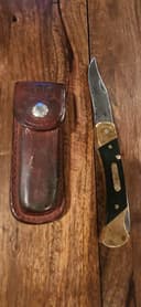 Photo of Schrade 'Cave Bear' 7-OT and S&W Extreme Ops knife package