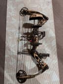 Photo of Quest Bow/Stand Package