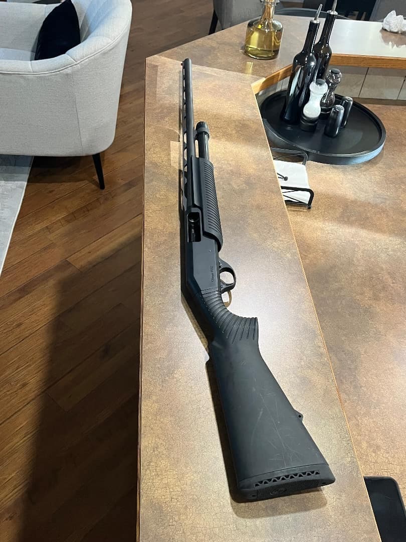 Canada Post Riverside Single Shot Shotgun · Guns in Canada · TownPost